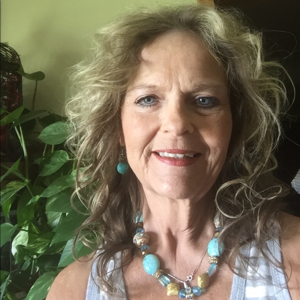 Meet your Posher, Tami